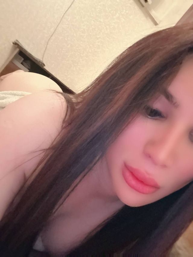 С сюрпризом Камилла Ново-Савиновский Фотография 5